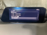 メーカーオプションのCD/DVD/地デジチューナーの装備はございません。ご了承ください。