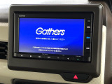 【純正ナビ】人気の純正ナビを装備しております。ナビの使いやすさはもちろん、オーディオ機能も充実!キャンプや旅行はもちろん、通勤や買い物など普段のドライブも楽しくなるはず♪