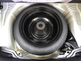 スペアタイヤが装備されております!