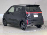 【ワイド保証】日産販売店の中古車には、無料で保証が付いています。走行距離無制限で、無料保証期間は1年間から。品質に自信があるから実現した、日産ならではの保証です。