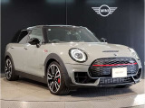 気密性の高いMINIは外観のかわいらしさとは裏腹に、外の雑音を遮り、高級感のある快適なドライブをお楽しみいただけます