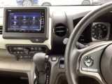 停車中にブレーキペダルを踏み続けなくてもブレーキ保持ができるオートマチックブレーキホールド機能もついております。