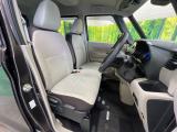 ドライバーによって運転しやすいポジションは異なり、あの車はどうなのか不安なこともありますよね。気になるお車は店頭で乗り込んでご確認いただけます♪