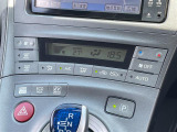 【 オートエアコン 】車内温度を感知して自動で温度調整をしてくれるのでいつでも快適な車内空間を創り上げます!//