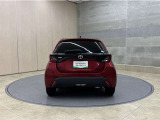 リヤ、後ろから見るとまた車の印象が変わってきますね☆☆