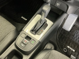 発進時から滑らかに加速する無段階変速のCVTはストップ&ゴーの多い街の中も快適です