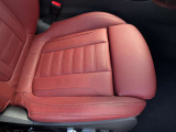 BMW Premium Selection 江戸川は、約20台の展示スペースがあり、常時新車拠店より厳選された認定中古車が続々と入庫しております。