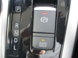 信号待ちでブレーキを踏み続け無くてもOKなAUTOHOLDブレーキ。
