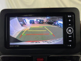 見えづらい車体後方部を映像で映し出してしっかりサポート!難しいバック駐車も安心です♪