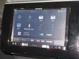 ナビゲーションはパイオニア8インチメモリーナビ(AVIC-RL900)を装着しております。AM、FM、CD、DVD再生、Bluetooth、音楽録音再生、フルセグTVがご使用いただけます。