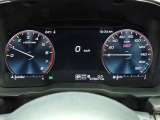 入庫時の走行距離です。店舗間の移動等により距離が増えている事もございますので、ご了承ください。また、売約済みの場合もございますので、ご検討の際は、事前にお電話にて在庫状況をお確かめください。
