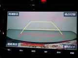 狭い駐車場や立体駐車場などもリアルに映るバックガイドモニター付でラクラク駐車♪