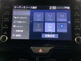 ディスプレイオーディオを装備。スマホとクルマをつなぐことでいろんなサービスが楽しめます。