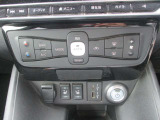 ★オートエアコン★温度設定だけで車がいつも快適に自動調整します♪風量や吹き出し口も自動で行われます。もちろんお好みの設定にも調整可能です♪