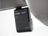 ◆ドライブレコーダー◆映像・音声などを記録する自動車用の装置です。 もしもの事故の際の記録はもちろん、旅行の際の思い出としてドライブの映像を楽しむことができます。