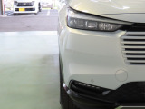 LEDヘッドライトは、点灯の瞬間から光量を発揮し、突然暗くなるトンネルなどでの安定感を高めます。