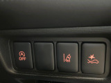 【三菱e-Assist】走行中に前方の車両等を認識し、衝突しそうな時は警報とブレーキで衝突回避と被害軽減をアシスト。より安全にドライブをお楽しみいただけます。