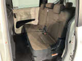 広々とした後部座席です♪☆詳しくは無料通話0078-6003-827541 相模原ICすぐ