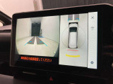 フロントカメラは運転席よりも前の視界を確保することで事前に危険を予知し、事故や衝突を防ぎます。
