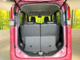 普段のお買い物や通勤、送迎等に十分な荷室スペースを確保しております。セカンドシートを倒すと、大きな荷物の積載も可能です♪