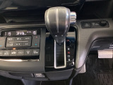 発進時から滑らかに加速する無段階変速のCVTはストップ&ゴーの多い街の中も快適です