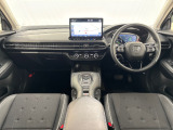 いつでも気持ちよく運転できて、使い勝手のいい収納や体をケアするシート、細部にまでこだわったインテリア♪