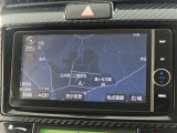 純正ナビを装備。タッチパネル式で使いやすく、お出かけもラクラクです。