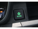 ECONスイッチの効果とあなたの運転で、クルマと力をあわせ「燃費向上=ガソリン代の節約=CO2 削減」のチャレンジをお楽しみください。