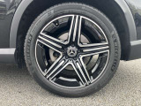 左後タイヤ。タイヤサイズは前後共に255/45R20。