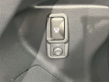 大切な人に気持ちよく乗ってもらいたい・・・そんな気持ちを込めてお客様のカーライフのお手伝いをさせてください。