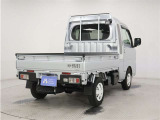 当社のプライスには納車整備代(車検整備または法令点検)が含まれての価格です、ご安心下さい。