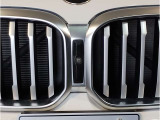 BMW代表的な特徴のキドニーグリル。BMWのすべてのモデルに採用され、BMWらしさを強調しております。