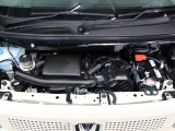 【エンジンルーム】Hondaならではの走り、i-VTECエンジン!街中や坂道での加速や高速道路での力強さが特徴です♪