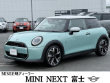 初めてのMINIで失敗したくない方に選ばれる定番モデルです。扱いやすいサイズ感と軽快な走りが魅力。正規ディーラー認定中古車のため、遠方のお客様にもご安心してお乗りいただけます。