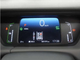 7インチの液晶メーターで、速度表示やHonda SENSING作動表示などを、分かりやすく表示 見やすさを追求したメーターです。