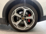 ご納車後は最寄りのポルシェセンターにてメンテナンス、保証をお受けいただけます。