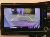 バックをするとき自動でリアの様子が映る『リアカメラ』付き! 画面で確認しながらバックが出来るので駐車の時も安心です。