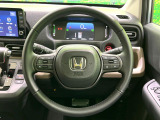 【ステアリングスイッチ】運転中、前方から目線をそらすことなく、オーディオ等の操作が可能な便利機能!安心&快適なドライブを演出してくれます♪
