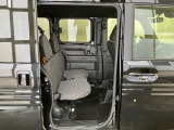 車輛入庫時には、お客様より詳しくお話をお伺いさせて頂き、プロの査定士3名が「修復歴の有無」「不具合箇所の確認」等のチェックを行っておりますので、より安心してお乗り頂けます♪