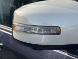 ウィンカードアミラー☆ライトの点滅で対向車、歩行者などに曲がることを知らせることができるので安心・安全につながりますね♪