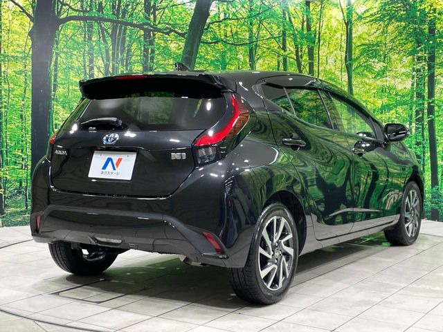 トヨタ アクア 1.5 Z の中古車詳細 (19,866km, ブラックマイカ, 香川県