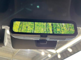 【デジタルインナーミラー】後席の大きな荷物や同乗者で後方が確認しづらい時でも安心!カメラが撮影した車両後方の映像をルームミラー内に表示。クリアな視界で状況の確認が可能です!