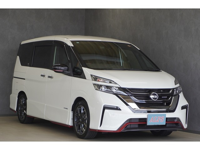 セレナ  2.0 NISMO