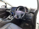 分かりやすく操作しやすい運転席まわりです☆