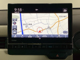 ワイド画面のナビゲーションはフルセグTV対応のGathers純正メモリーナビを搭載しています。Bluetoothオーディオ機能がありますので、スマートフォンなどの音楽も再生できます。