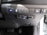 ETC車載器付きです。高速道路の料金所もスムーズに通過できます。