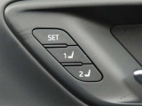 運転席は二人分のシートポジションを記憶します。