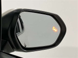 ブラインドスポットモニター付きで車線変更じの後方確認をサポートしてくれます。