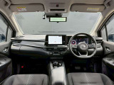 とっても視界が広くて、女性も運転しやすいお車になっております。