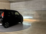 LEDヘッドランプです。十分な明るさを保ちつつも消費電力が少なく、バルブ寿命も長いのが特徴です。瞬時にMAXの光量を発揮するのもLEDならではです。